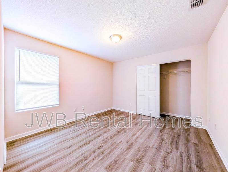 House for rent at 8000 Dandy Ave, Jacksonville, FL 32211