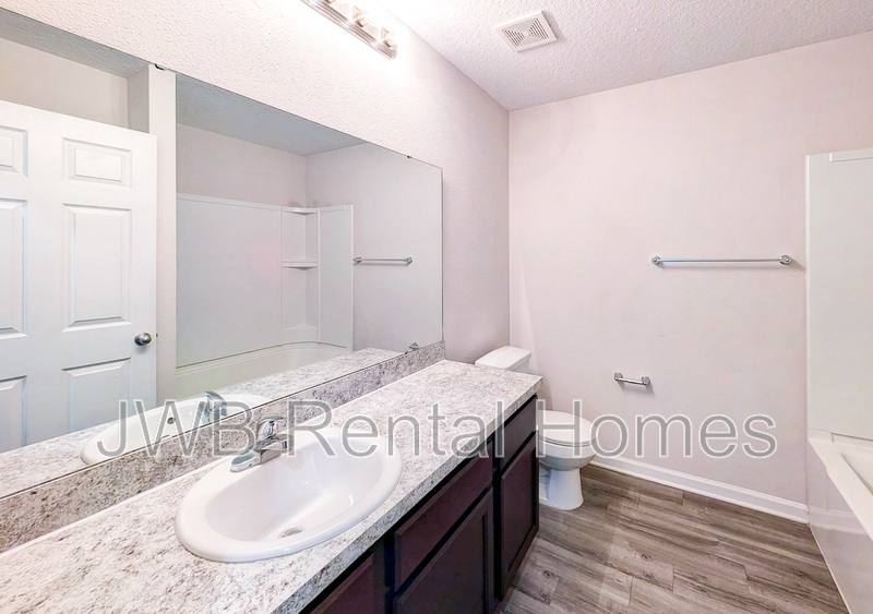 House for rent at 8000 Dandy Ave, Jacksonville, FL 32211