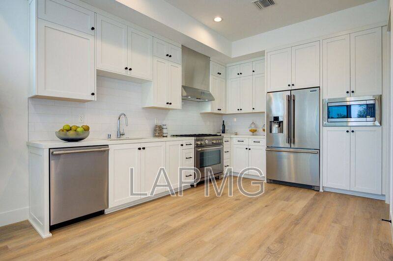 Townhouse for rent at 6018 Comey Ave, Los Angeles, CA 90034