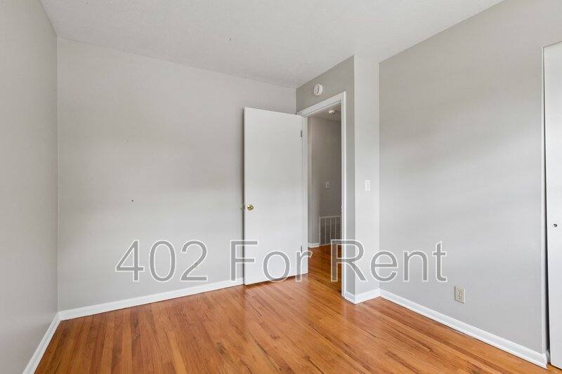 House for rent at 6006 N 68th St, Omaha, NE 68104