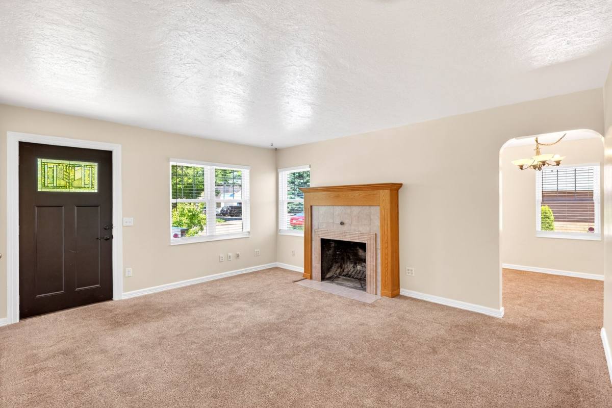 House for rent at 1414 NE 109th Ave #A, Portland, OR 97220