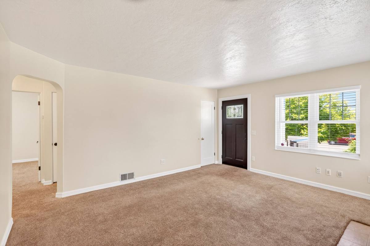 House for rent at 1414 NE 109th Ave #A, Portland, OR 97220