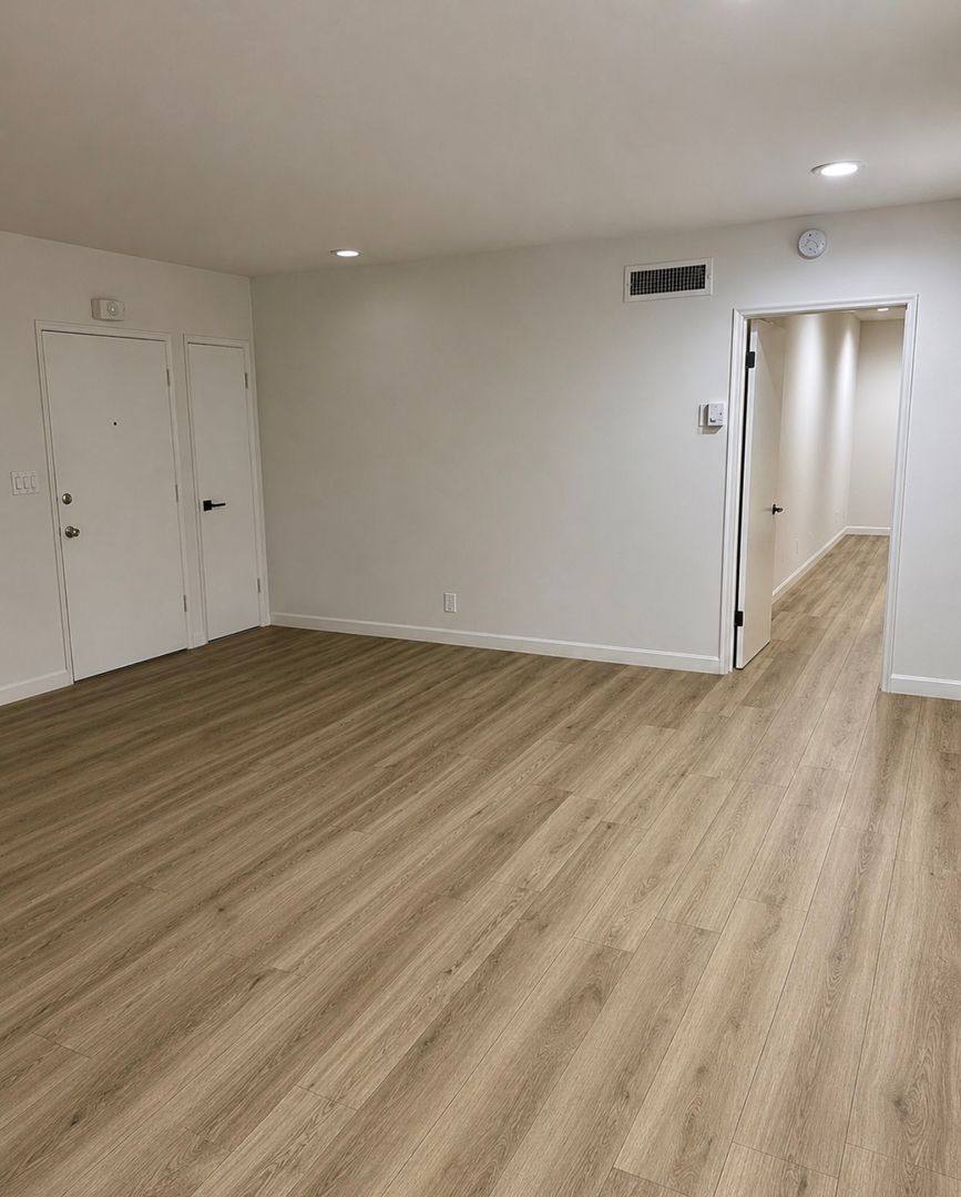 Condo for rent at 5400 Newcastle Ave, Encino, CA 91316
