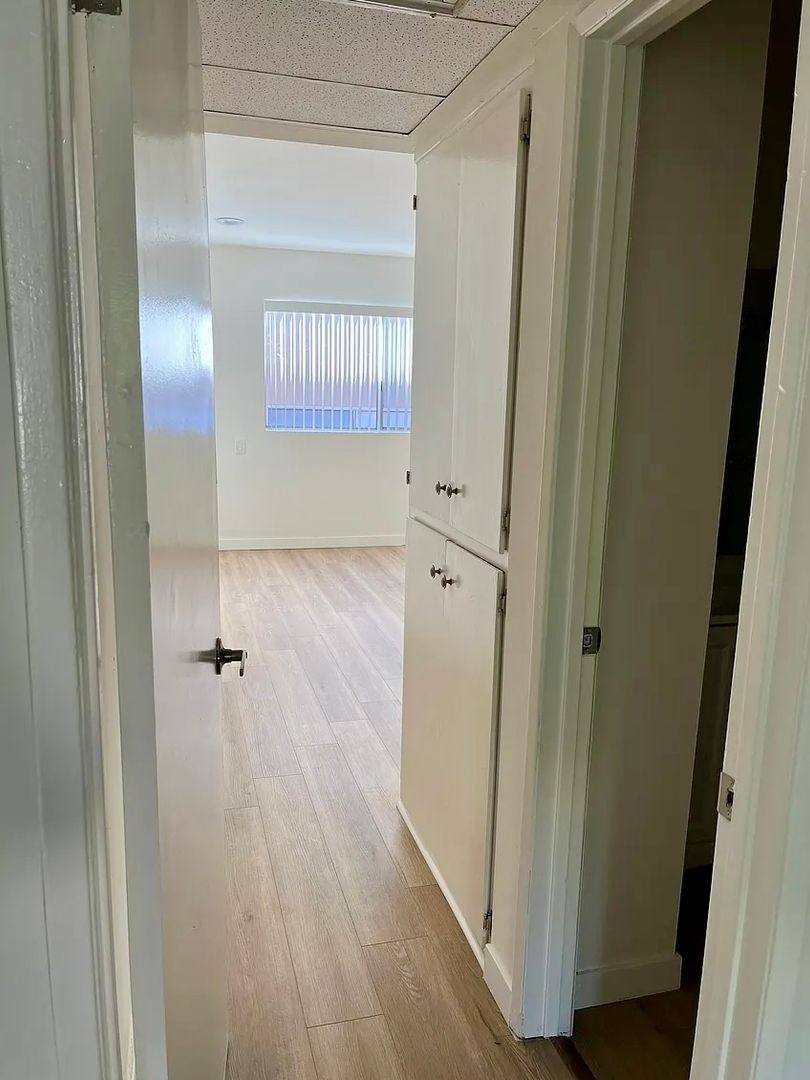 Condo for rent at 5400 Newcastle Ave, Encino, CA 91316