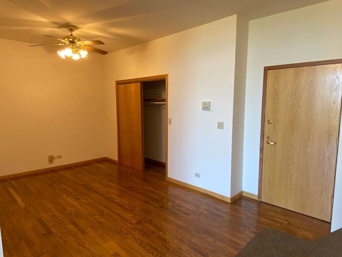 Apartment for rent at 2375 W Montana, Chicago, IL 60647