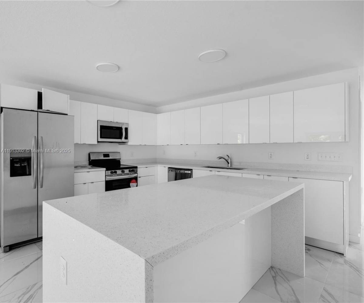Apartment for rent at 152 NW 18th St #152, Homestead, FL 33030