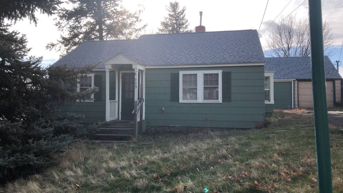 House for rent at 309 NW Cleveland St, Pullman, WA 99163