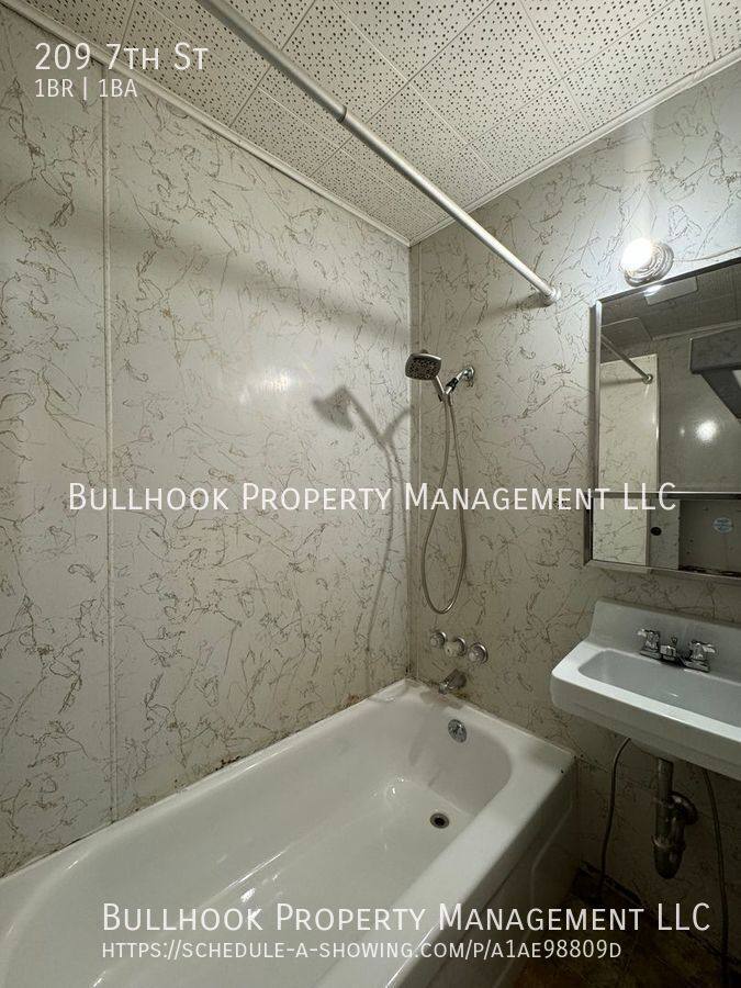 Apartment for rent at 209 7th St, Havre, MT 59501