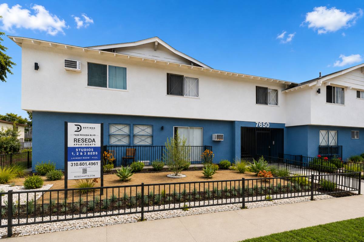 Apartment for rent at 7650 Reseda Blvd, Reseda, CA 91335