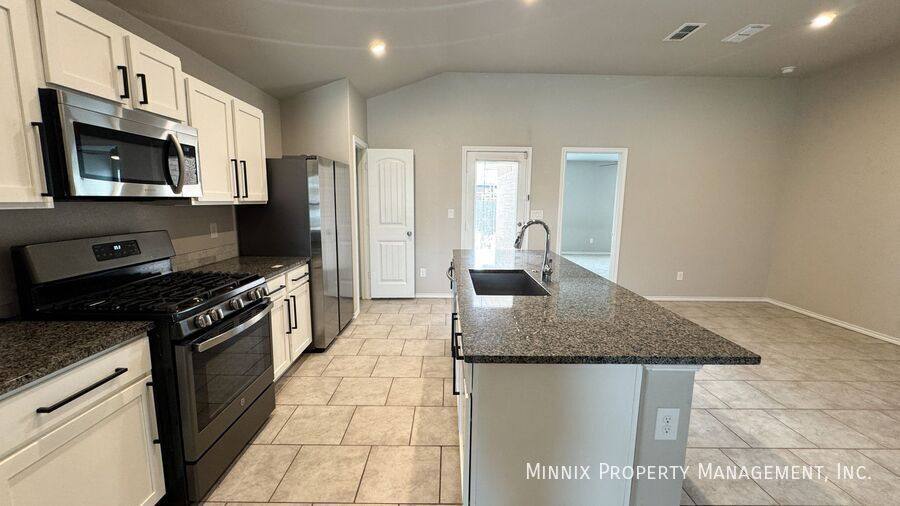 House for rent at 7503 101st St, Lubbock, TX 79424