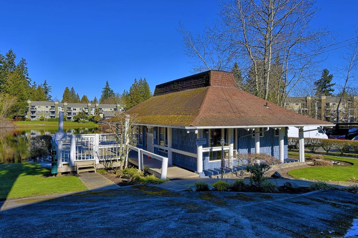Condo for rent at 747 75th St SE, Everett, WA 98203