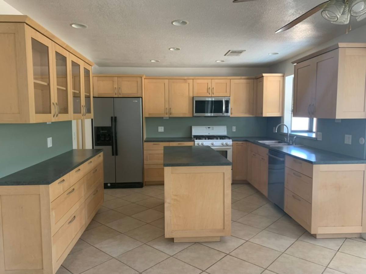 House for rent at 3055 E San Juan Rd, Palm Springs, CA 92262