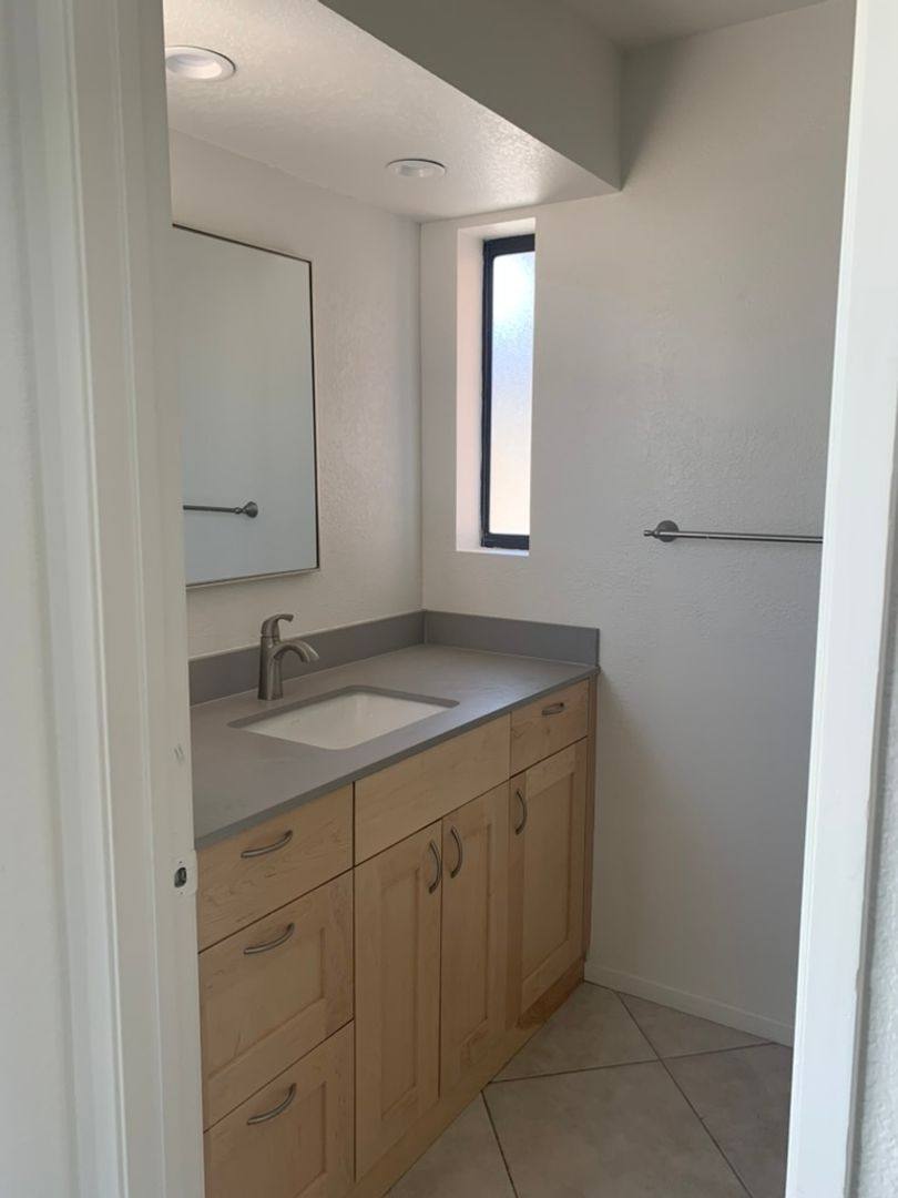 House for rent at 3055 E San Juan Rd, Palm Springs, CA 92262