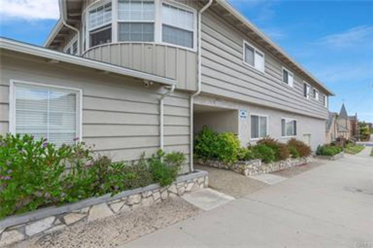 Apartment for rent at 787-797 9th St, San Pedro, CA 90731