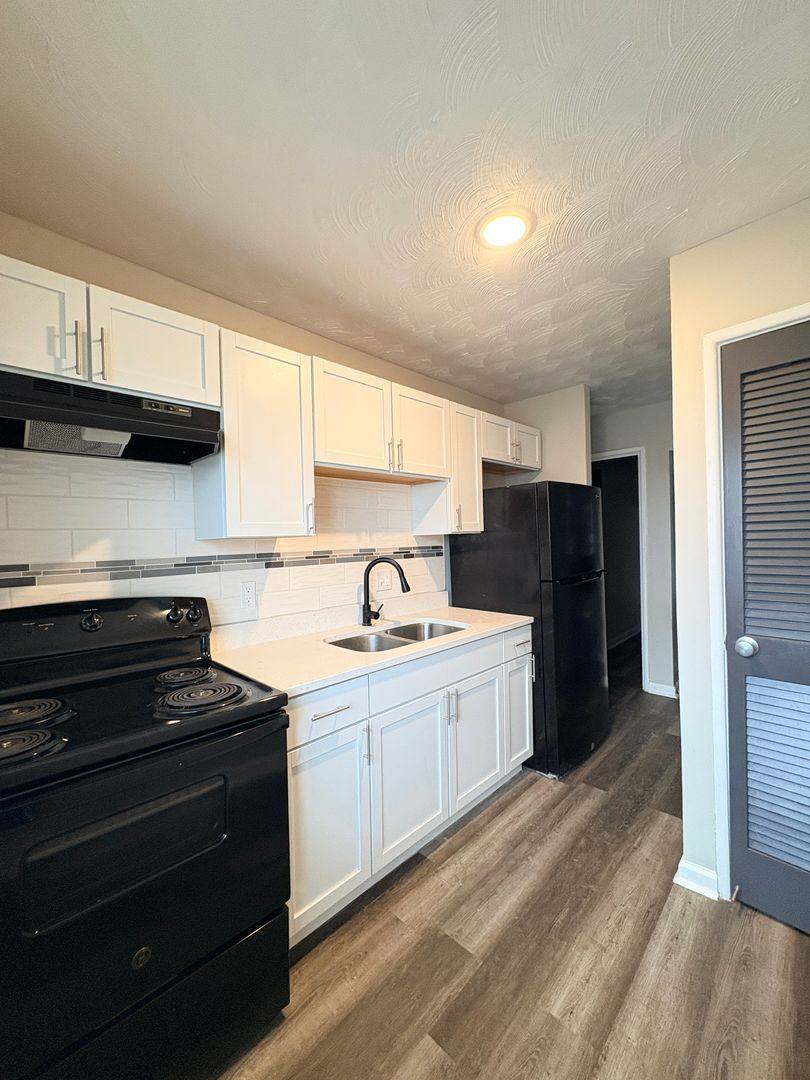 Apartment for rent at 9025 S Eldorado Dr #201, Indianapolis, IN 46236