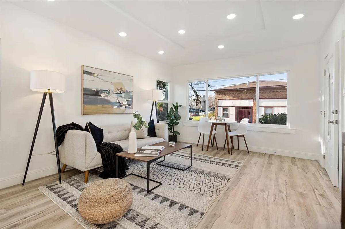 House for rent at 2810 55th Ave, Oakland, CA 94605