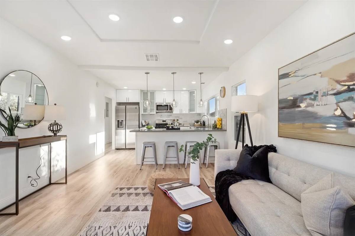 House for rent at 2810 55th Ave, Oakland, CA 94605