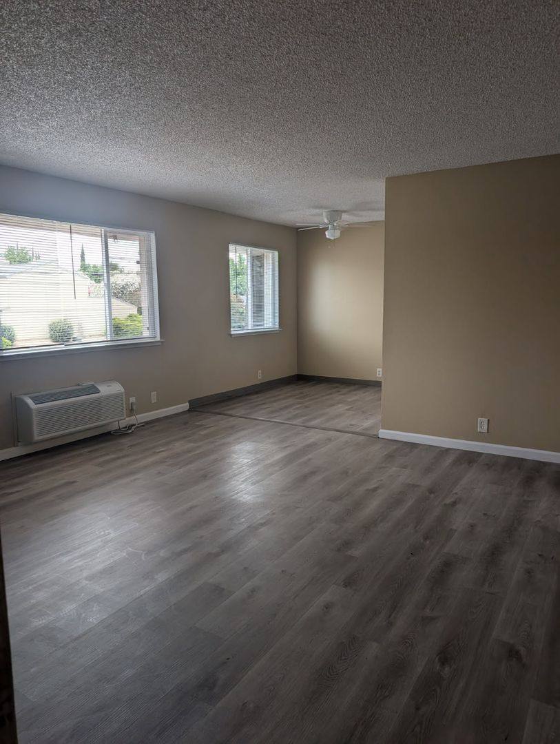 Apartment for rent at 946 S Barrett Rd, Yuba City, CA 95991