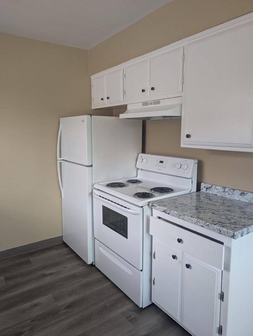 Apartment for rent at 946 S Barrett Rd, Yuba City, CA 95991