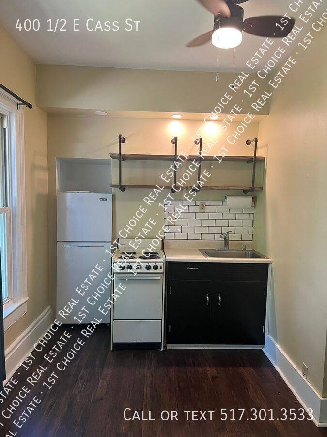 Apartment for rent at 400 1 2 E Cass St, Saint Johns, MI 48879