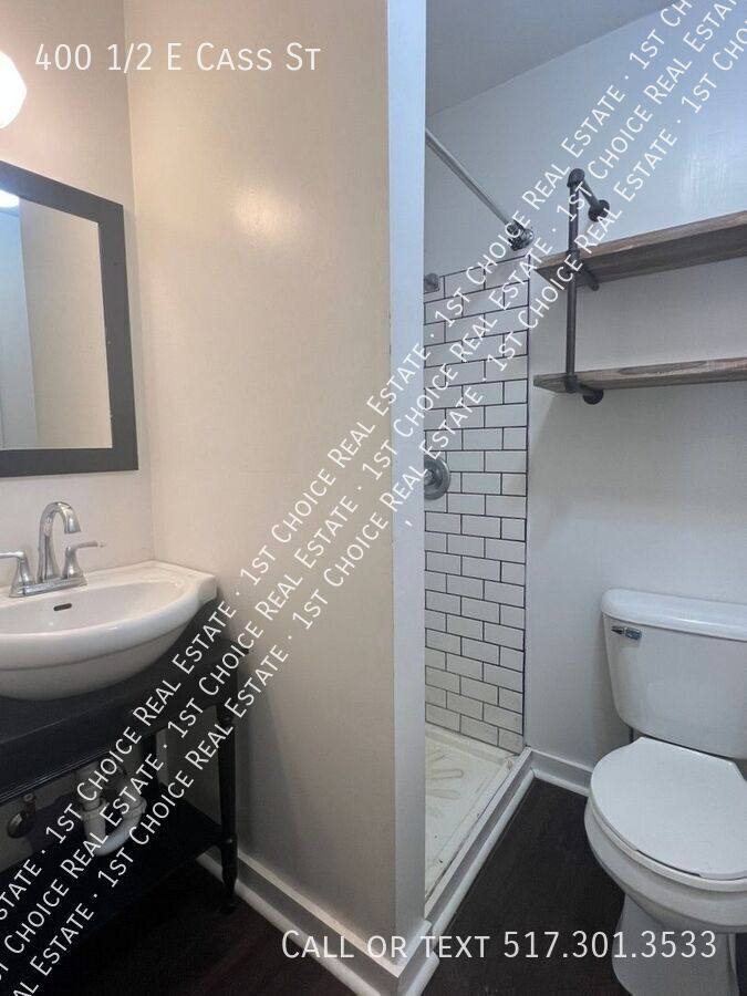 Apartment for rent at 400 1 2 E Cass St, Saint Johns, MI 48879
