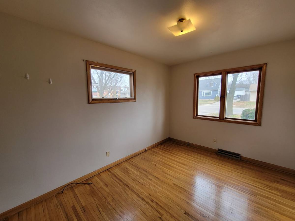 House for rent at 2023 Valley Park Dr, Cedar Falls, IA 50613