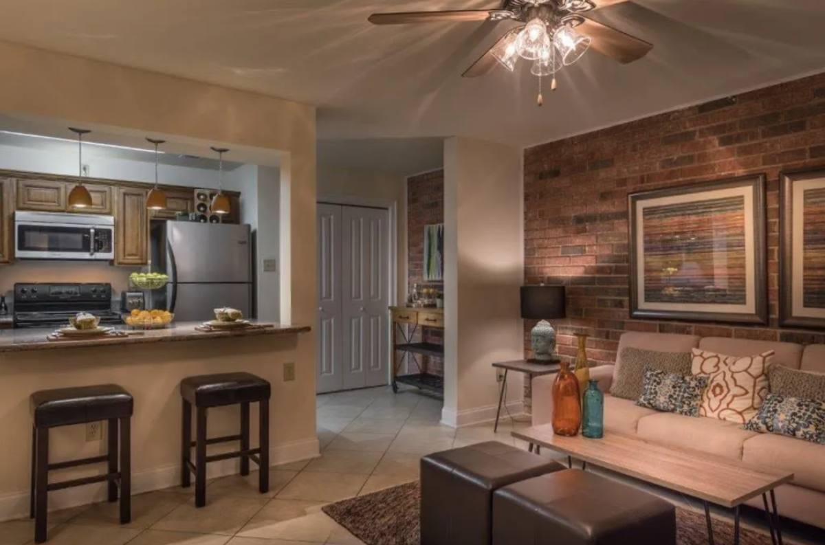Apartment for rent at 4020 Hessmer Ave, Metairie, LA 70002