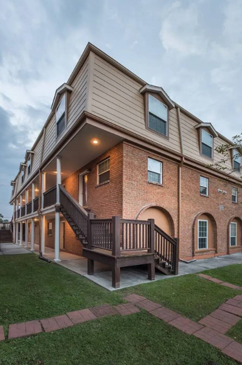 Apartment for rent at 4020 Hessmer Ave, Metairie, LA 70002