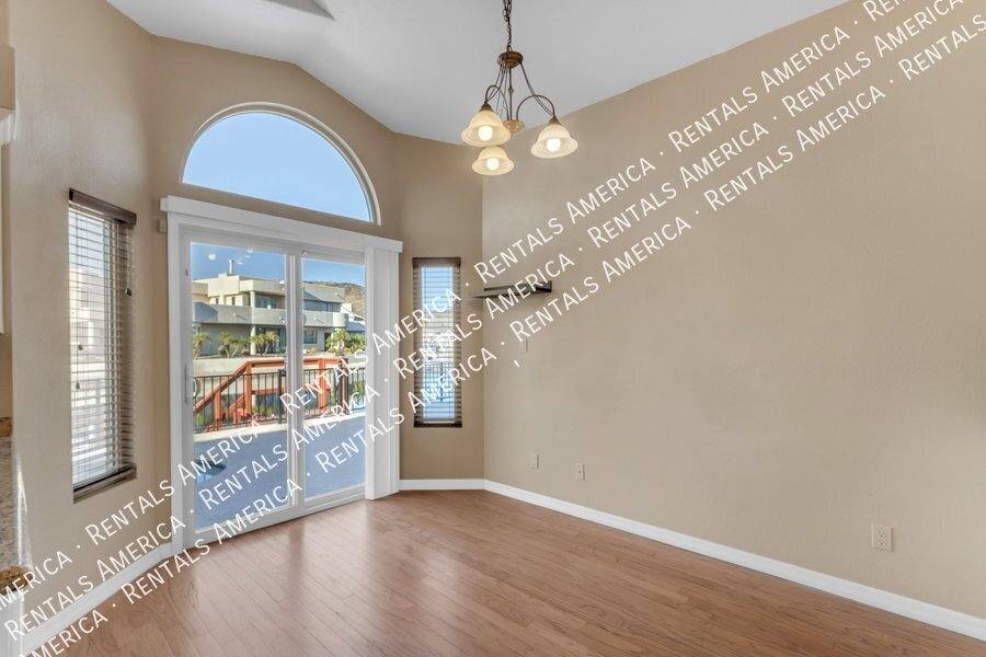 House for rent at 5822 W Abraham Lane, Glendale, AZ 85308