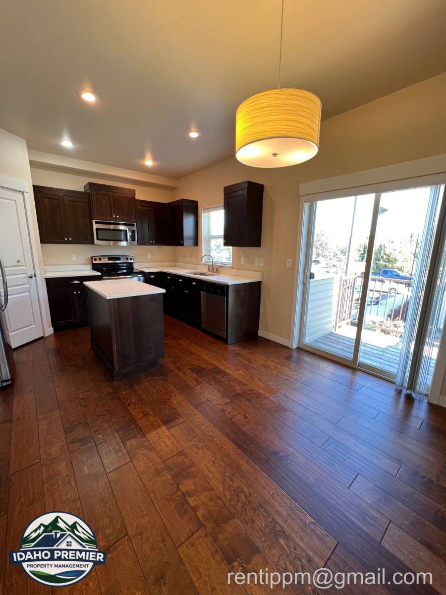 Townhouse for rent at 8834 W Pine Valley Lane #1, Boise, ID 83709