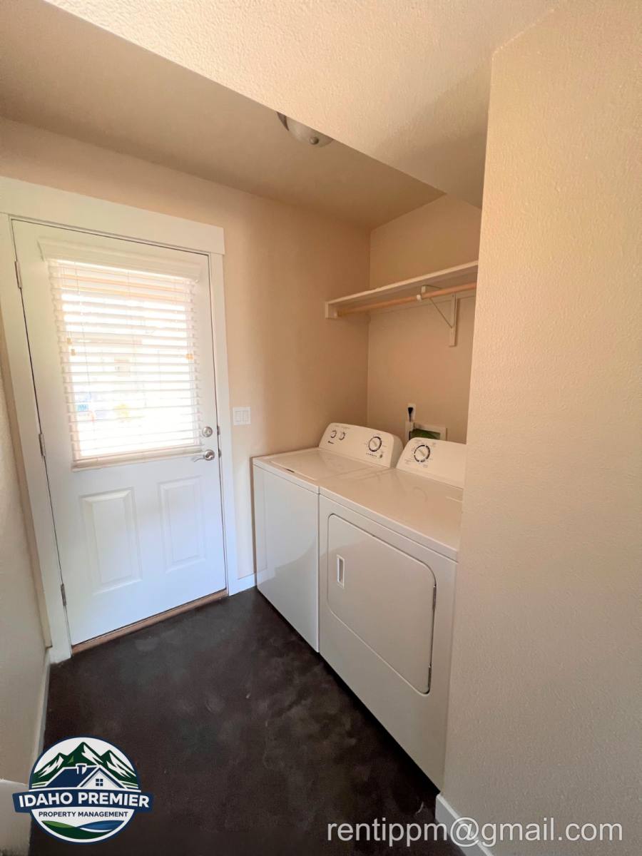 Townhouse for rent at 8834 W Pine Valley Lane #1, Boise, ID 83709