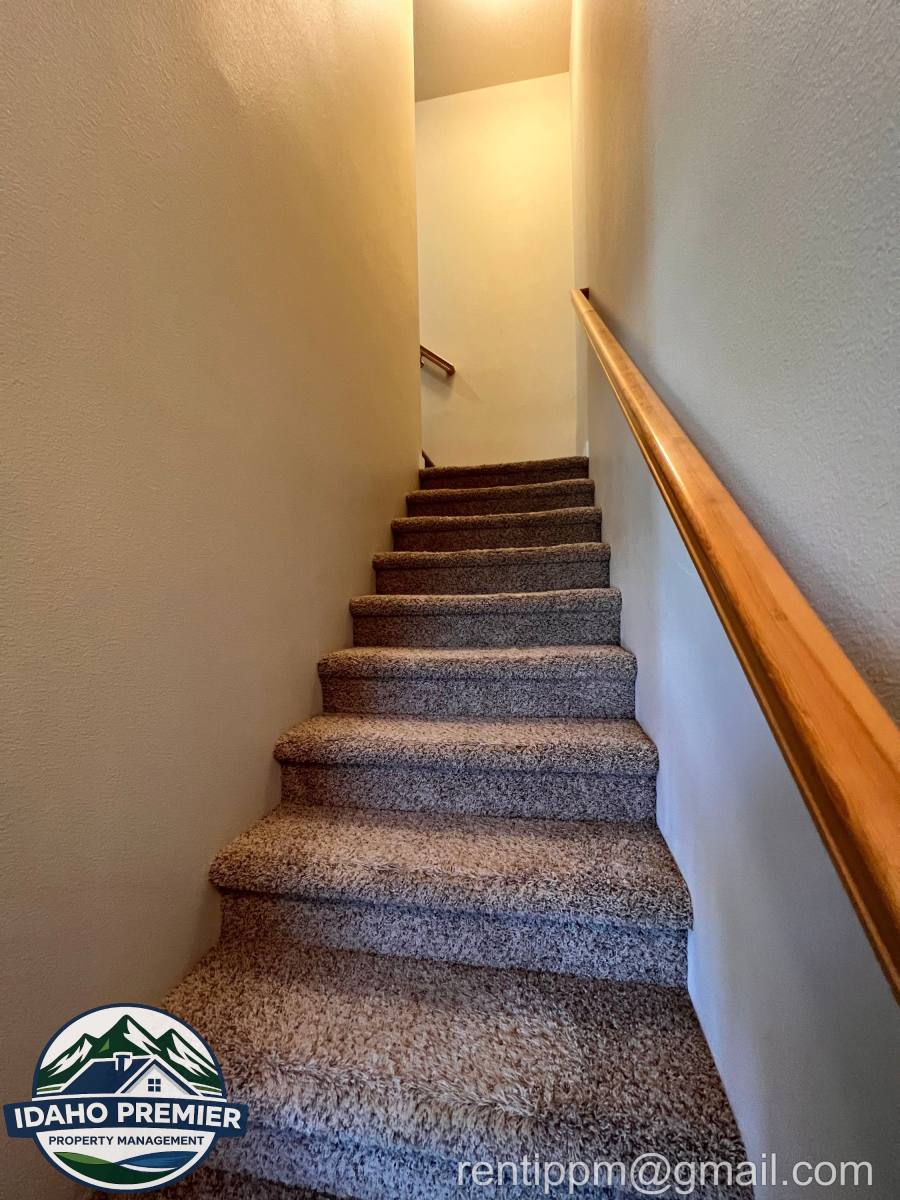 Townhouse for rent at 8834 W Pine Valley Lane #1, Boise, ID 83709