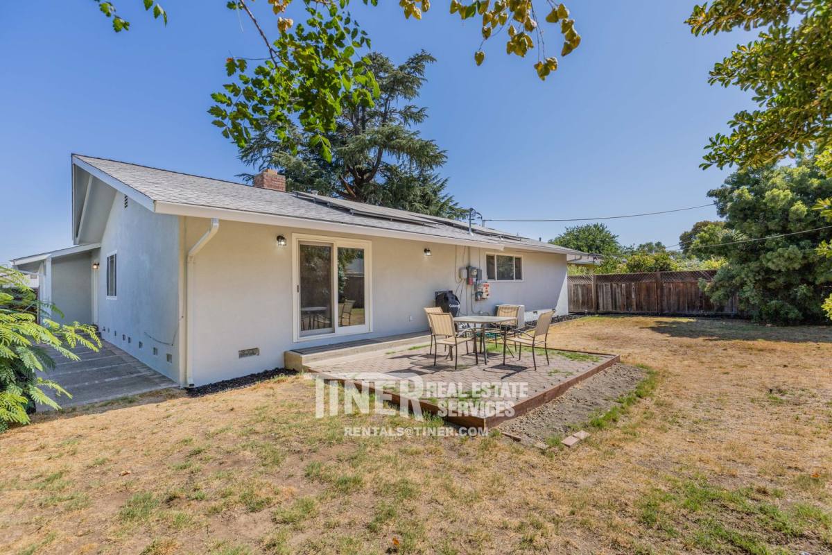 House for rent at 9136 Cecile Way, Sacramento, CA 95826