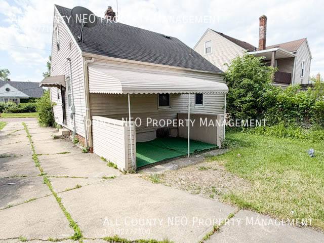 House for rent at 16409 Cloverside Ave, Cleveland, OH 44128