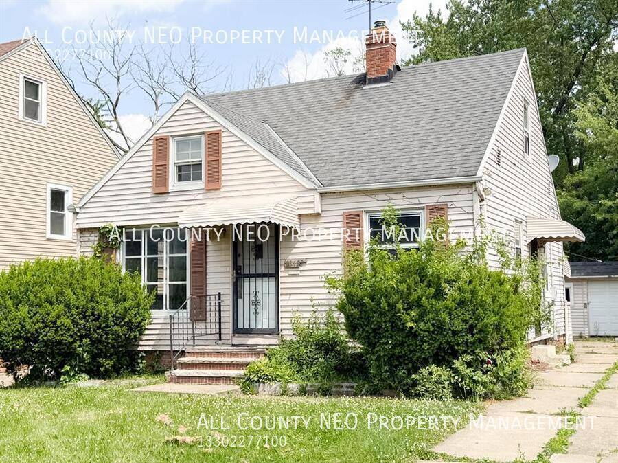 House for rent at 16409 Cloverside Ave, Cleveland, OH 44128