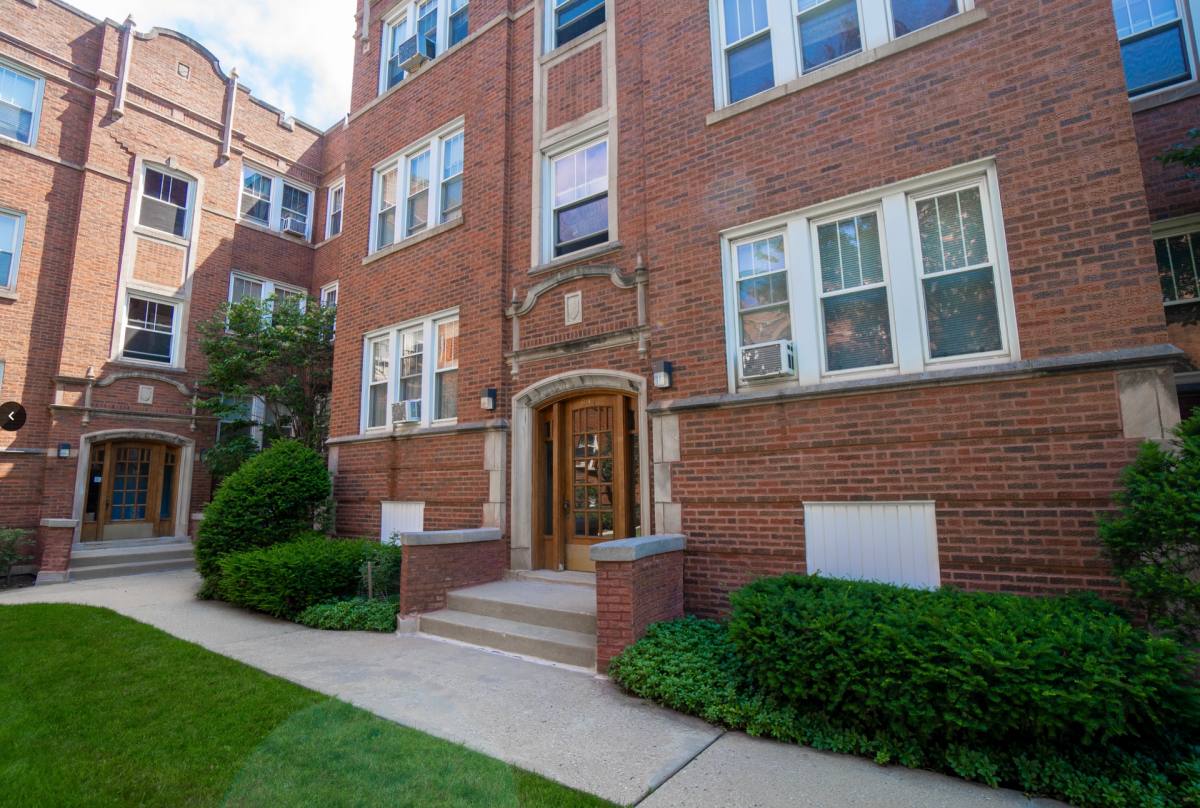 Apartment for rent at 909 Washington St, Evanston, IL 60202