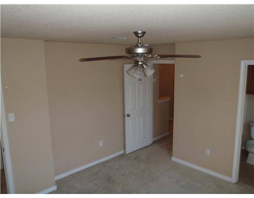 Apartment for rent at 1918 Holleman Dr W, College Station, TX 77840