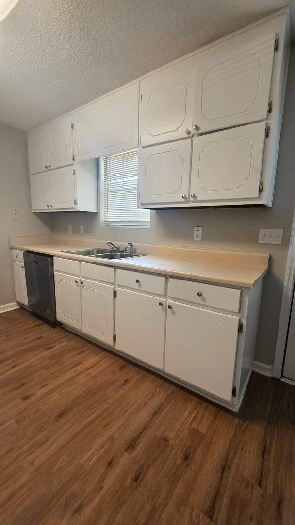 House for rent at 162 Nacoochee Dr, Leesburg, GA 31763