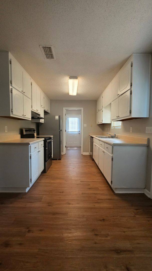 House for rent at 162 Nacoochee Dr, Leesburg, GA 31763