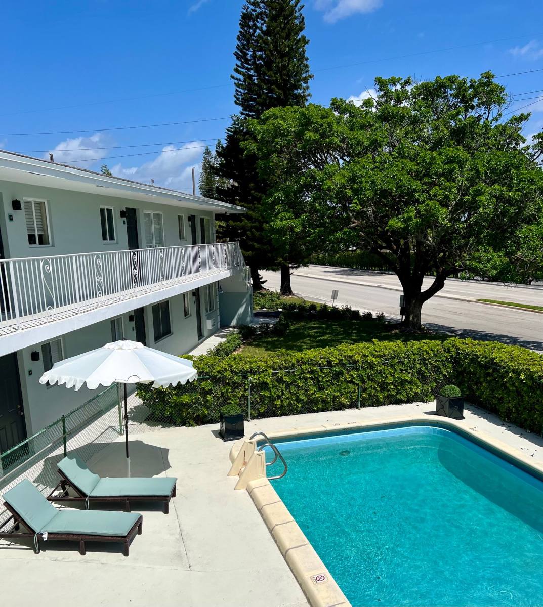 Apartment for rent at 480 W Camino Real, Boca Raton, FL 33432