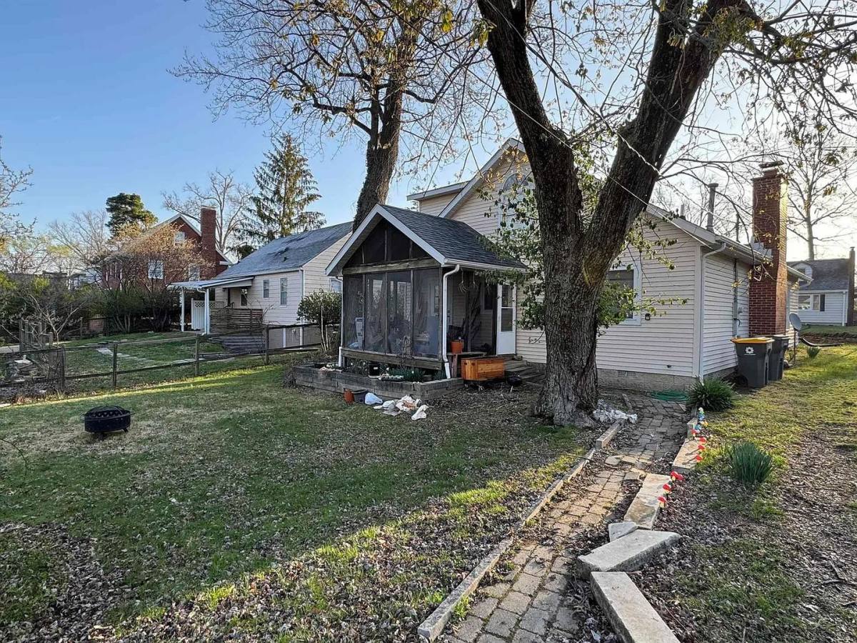 House for rent at 520 S Eagleson Ave, Bloomington, IN 47401