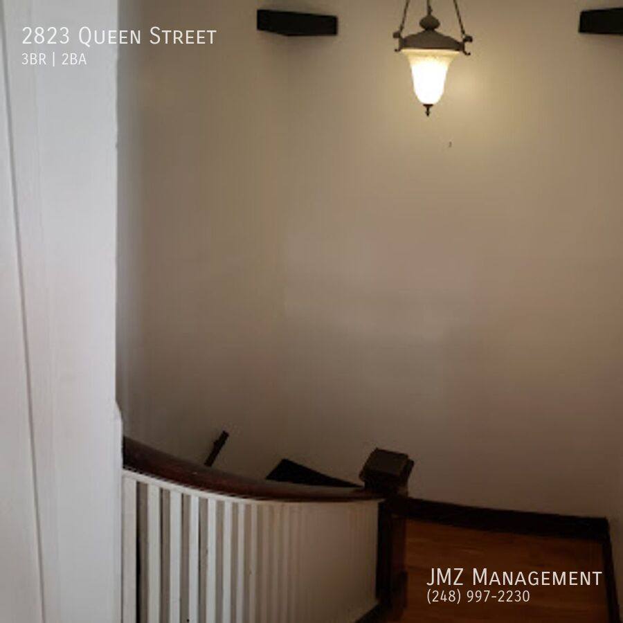 House for rent at 2823 Queen St, Dearborn, MI 48124