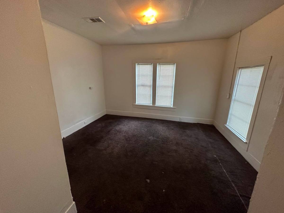 House for rent at 1221 Taylor St, Waco, TX 76704