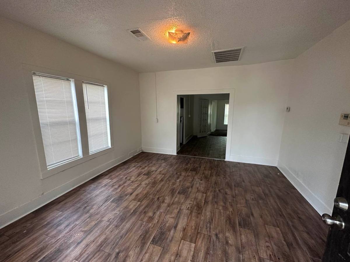 House for rent at 1221 Taylor St, Waco, TX 76704