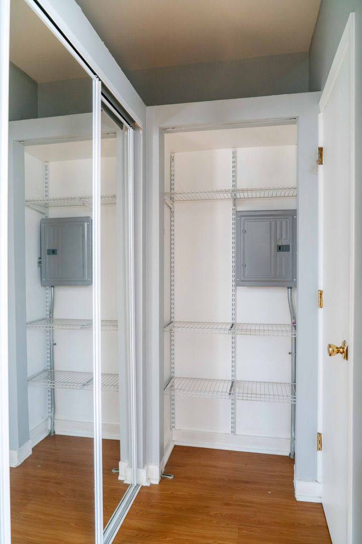Apartment for rent at 4070 N Kenmore Ave, Chicago, IL 60613