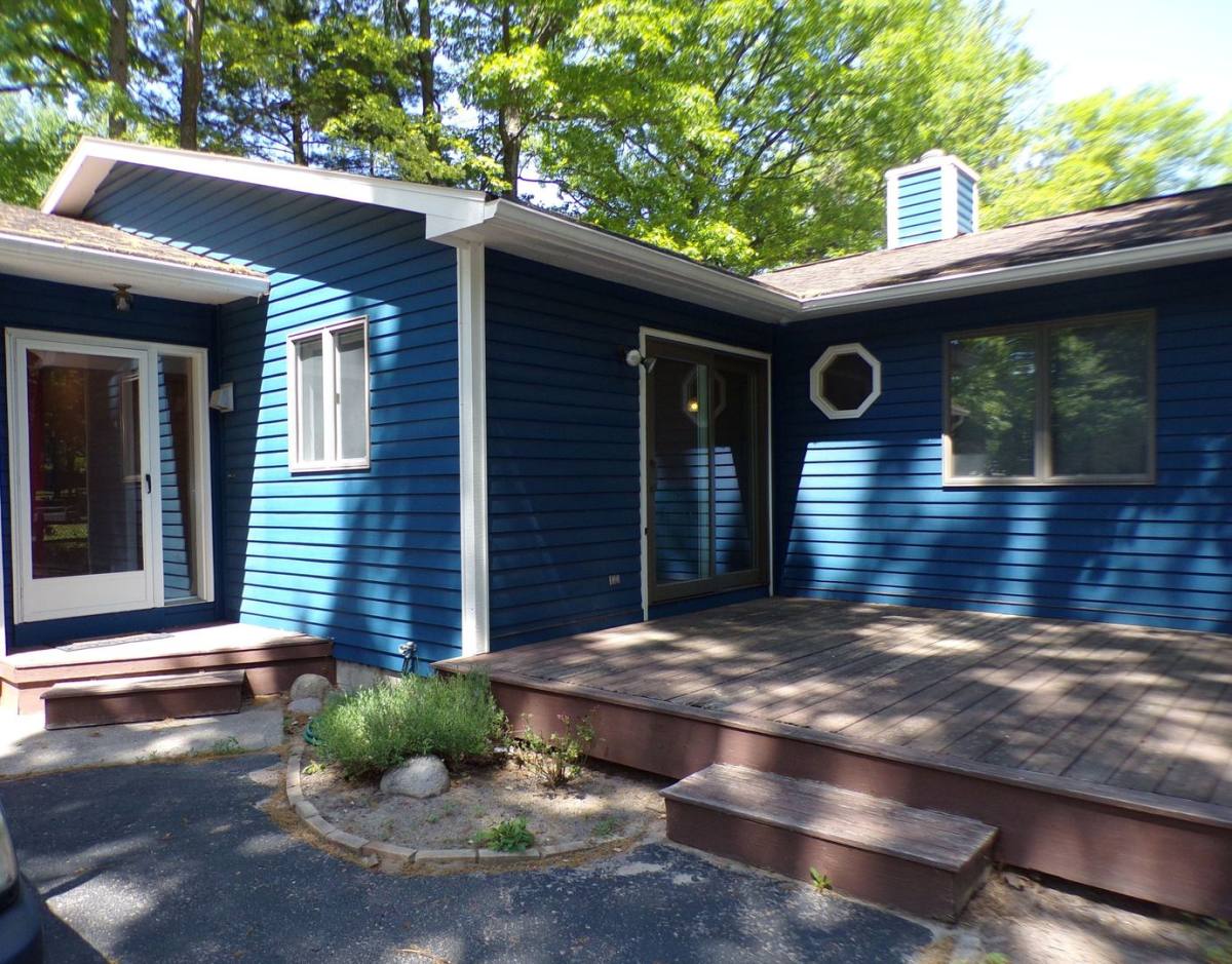 House for rent at 4015 Holiday N Court, Traverse City, MI 49686