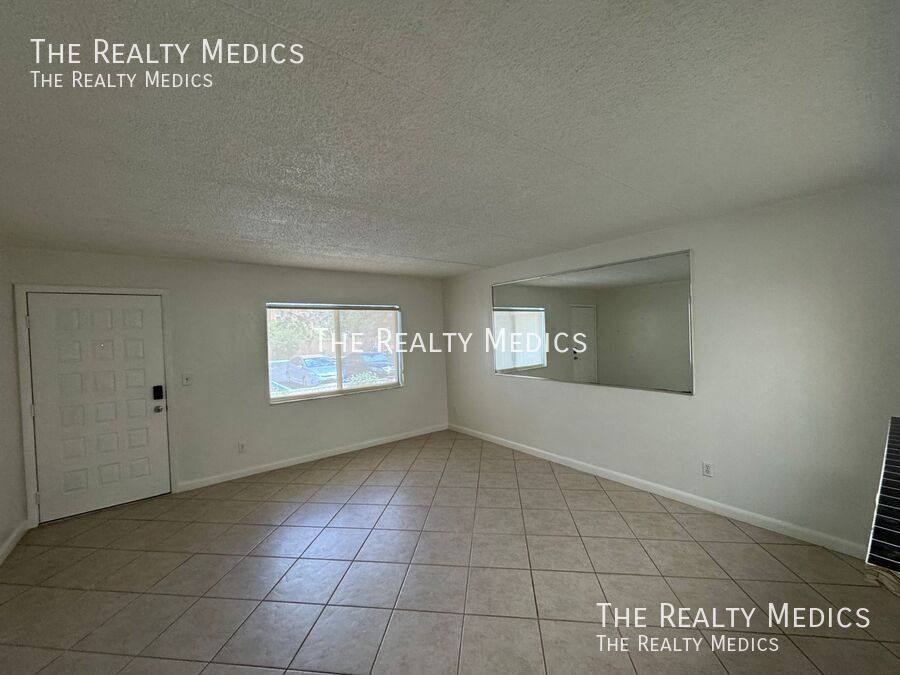 Apartment for rent at 1030-633 S Palmetto Ave, Daytona Beach, FL 32114