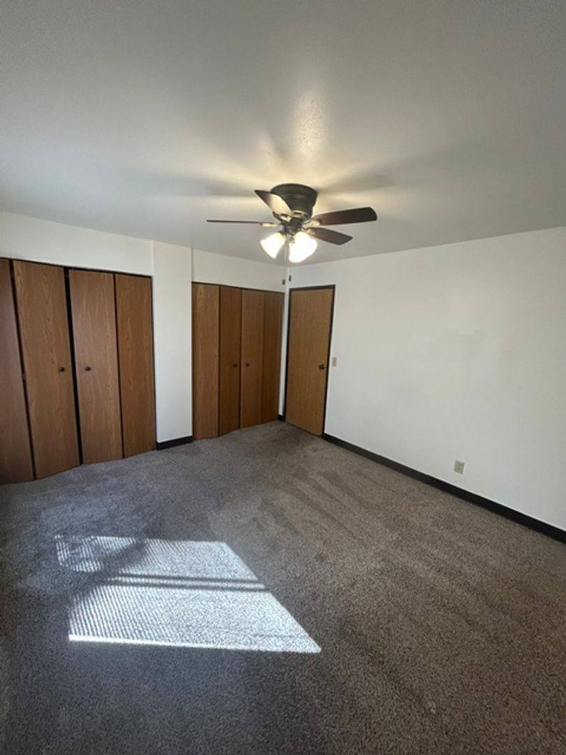 Apartment for rent at 1700 E Harding Dr, Appleton, WI 54915