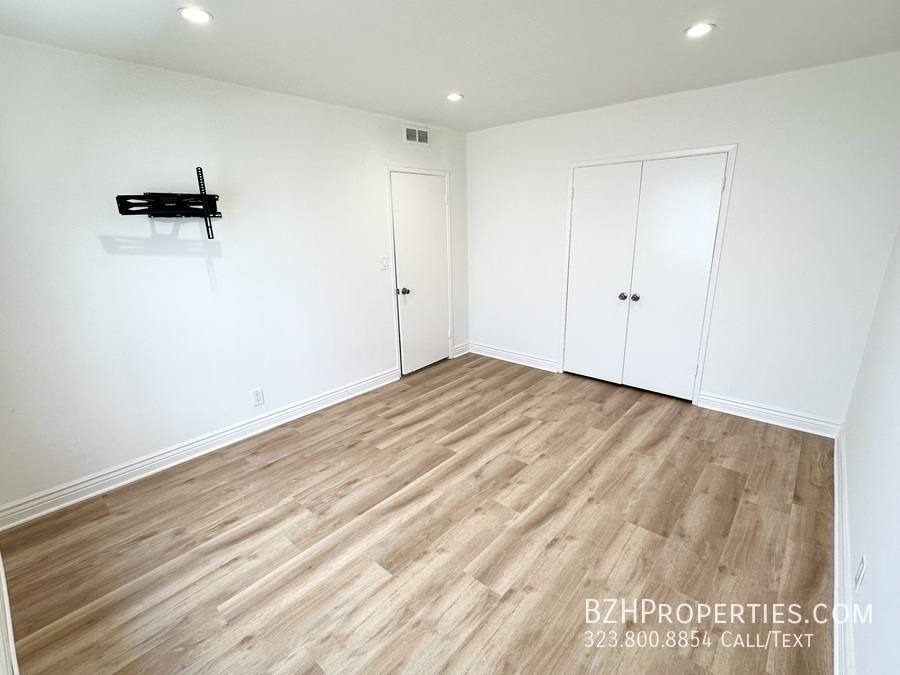 Apartment for rent at 1215 N Hayworth Ave #203, Los Angeles, CA 90046