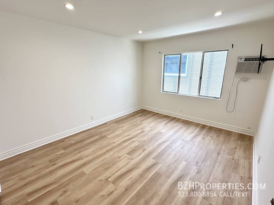 Apartment for rent at 1215 N Hayworth Ave #203, Los Angeles, CA 90046